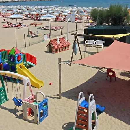 Cesare 3*