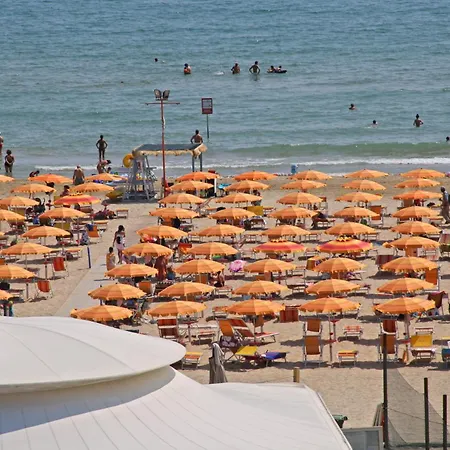 Hotel Cesare 3*